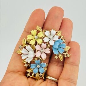 1950s Trifari Marked Floral Brooch